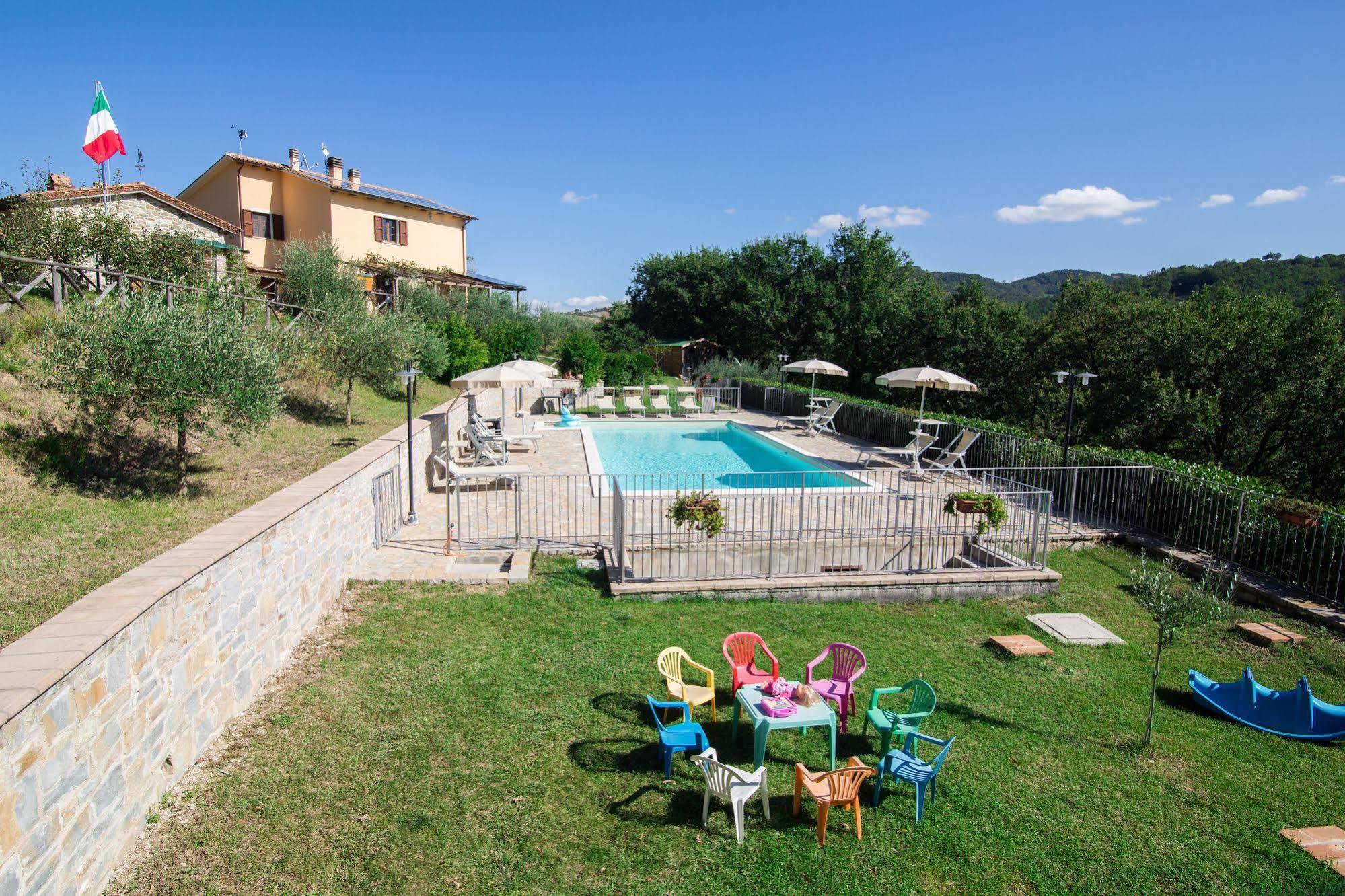 Agriturismo La Coccinella Valfabbrica Luaran gambar